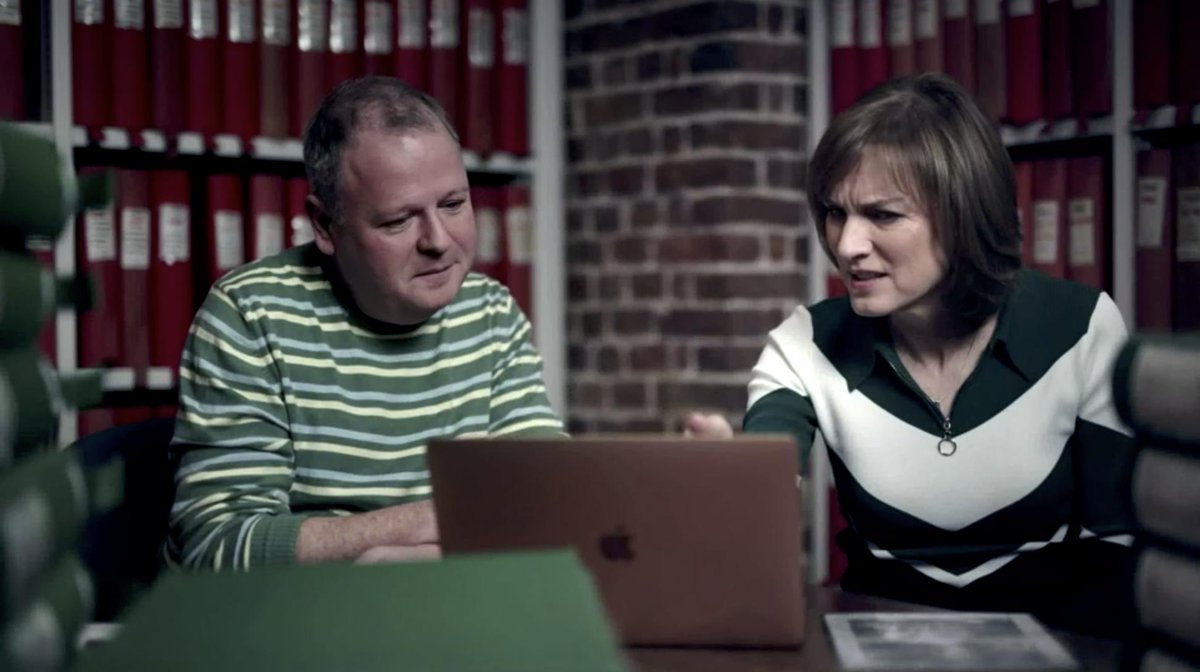 CourtauldDigi's tweet photo. Look! 👀🎥digitisation project lead and Courtauld head of digital media @tombilson, is on #fakeorfortune @BBCOne talking about AI recognition in the #digitisation of the #WittLibrary https://t.co/hnl6HZQEX6 We ❤️ #doppelgänger https://t.co/fOfrE83BIq
