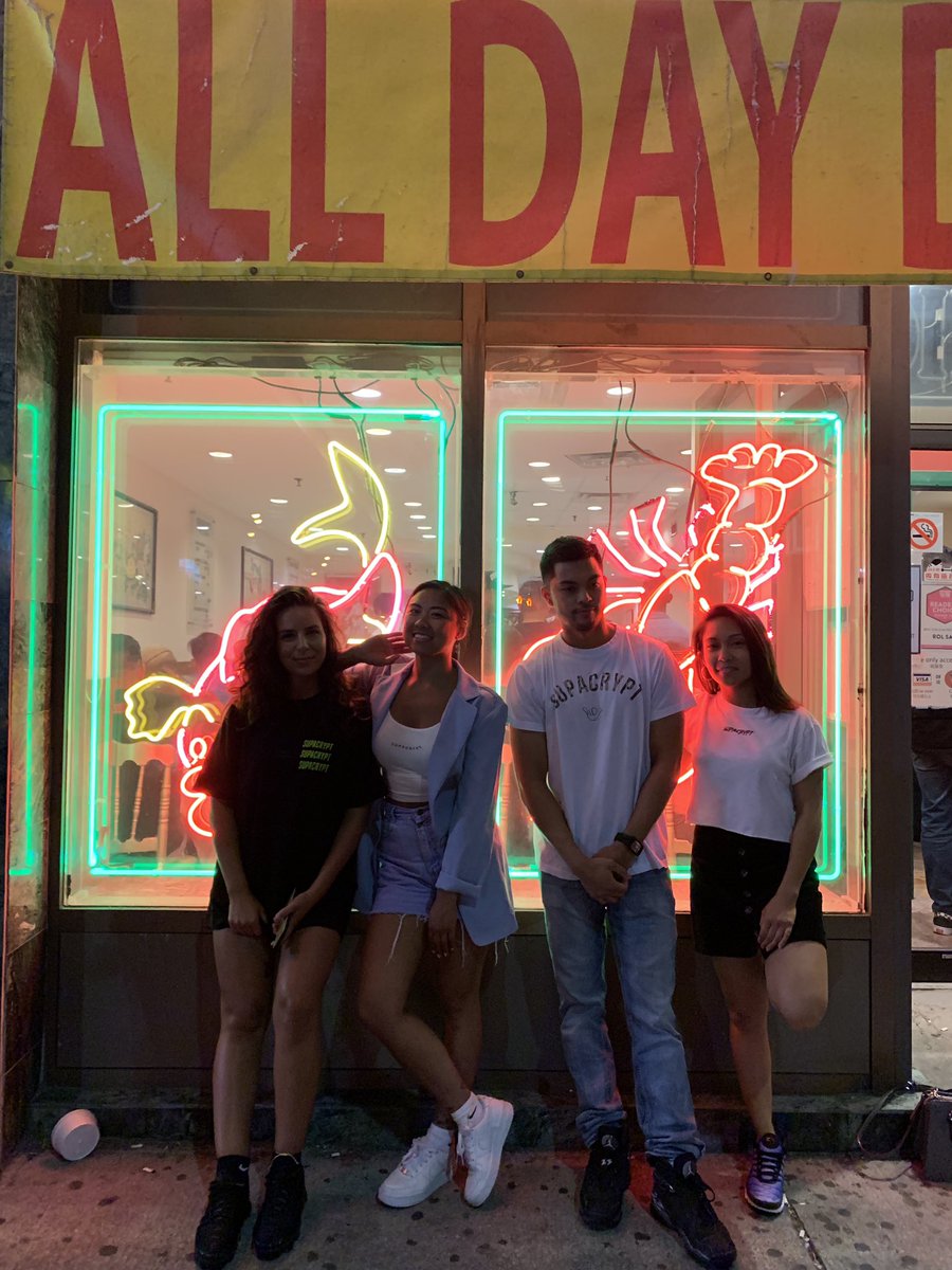 supacrypt's tweet photo. I can’t get over how gang this photo is. https://t.co/9lxWzokEAq