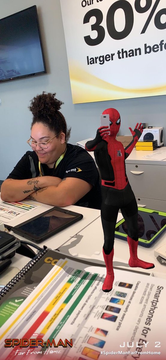what_u_value's tweet image. @SpiderManMovie helping @TCCPhones of Wallingford demo #FAB apps and features on some great phones that are right in your price range! #ConnectNow #DoTheDemo