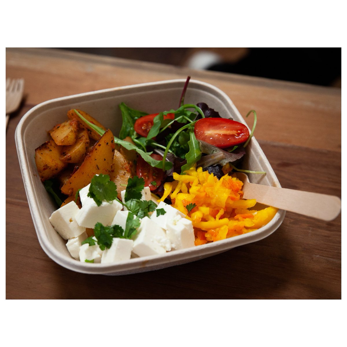 Launching Friday in George Square Gardens. Local produce Salad Bowls using Edinburgh Fermentarium, Belhaven Smokehouse and Black and Gold Oil plus more. Salads on rotation throughout the festival 🥗🥗🥗