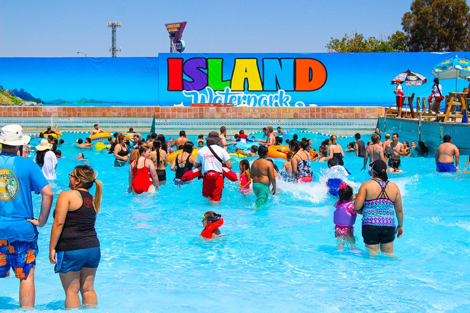 Island Waterpark tweet media