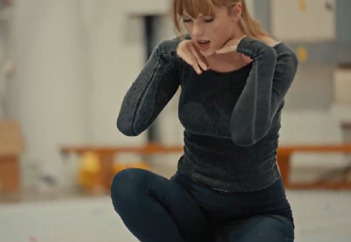 a_taytay13's tweet image. Sexy &amp;amp; cute !!😻
 #BOMBALURINA #CatsMovie
@taylorswift13
@taylorswift13jp