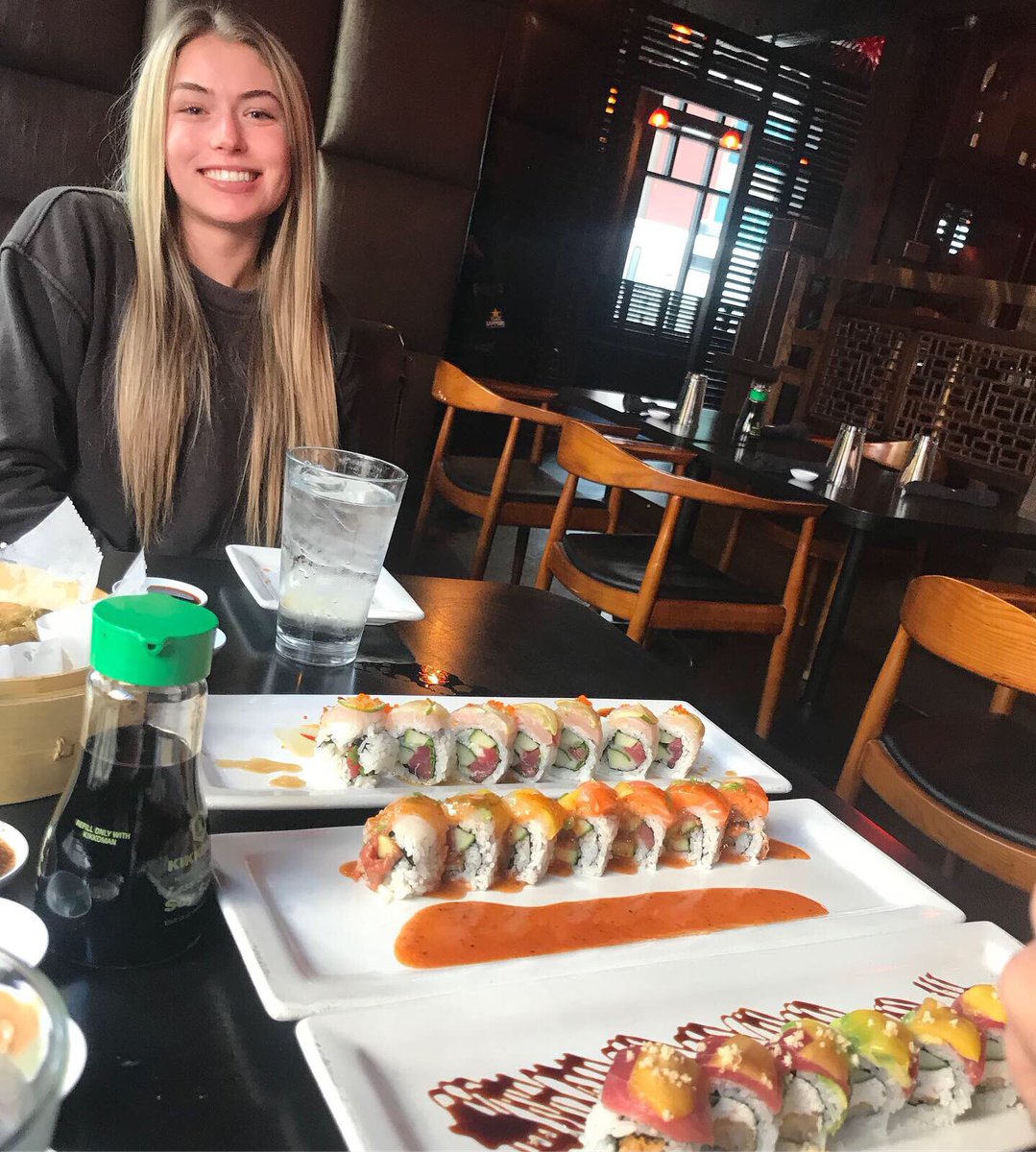 MAdReachApp's tweet photo. Sushi date is the best date! 😍
Sapa seriously never lets me down, I always love every roll I get. 
We got the Maui Wowie, Wok n’ Roll, Mojo, and the Spicy Special of the day. Of course I couldn’t resist the Firecracker Calamari 🤤🍚🐟 #sushi #slcfoodie https://t.co/1XoCihL6Tg