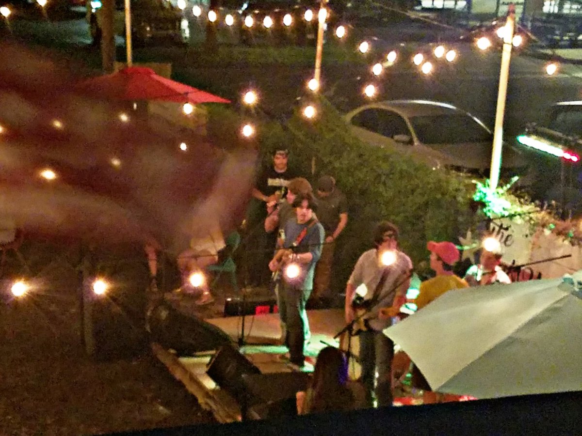 rrick43's tweet photo. @castile_carson @gitar_pickn_man Swing by and visit us while in Del Rio at The Bak Yard Beer Garden https://t.co/gN0JWCjVxO