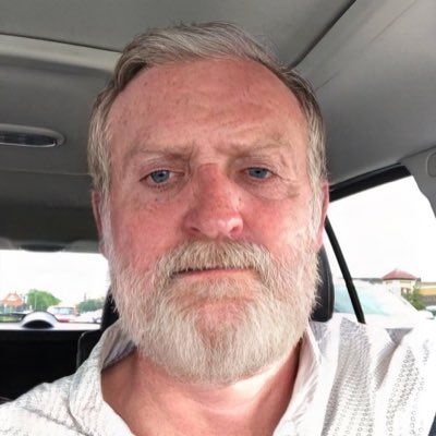 evankneisel's tweet photo. #NewProfilePic https://t.co/2vXyxNqWCi