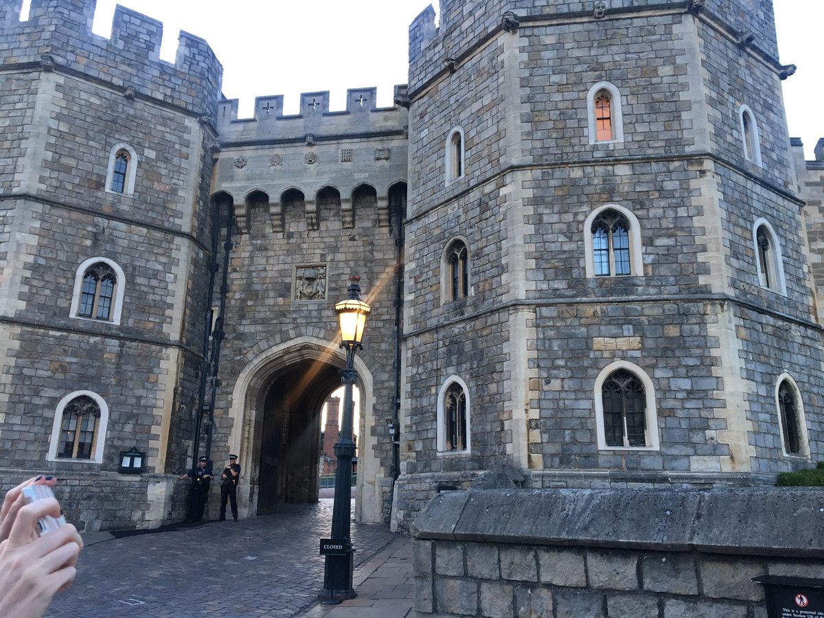 KellyS_BaH's tweet photo. Had a lovely 2 days at the @ESgloballaw HR Summer School 

Lots to think about after some excellent presentations on  inclusion, strategy, alternative leadership and lots more. 

‘Do nothing to change your life’ 😊 https://t.co/gpbF3JkQCt