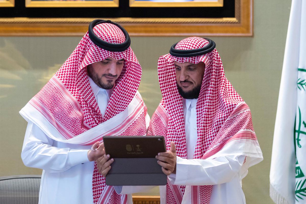 AhwalKSA's tweet photo. سمو وزير الداخلية يدشن خدمة " الأحوال في الخارج".
https://t.co/nNlV7v8v4G https://t.co/dnLV42iFie