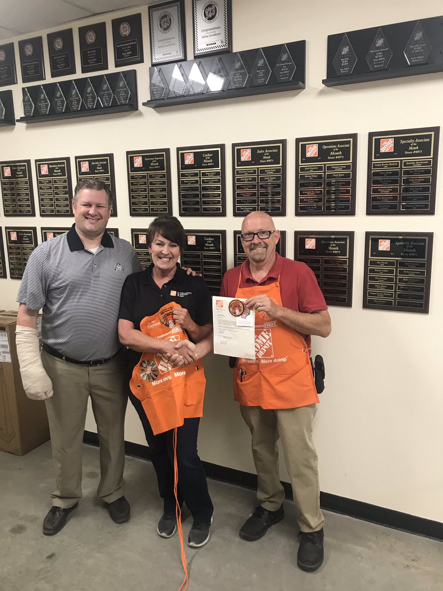 Scott London (@scottlondonthd) on Twitter photo Honored to stop by 8975 Oroville this morning and present <a href="/CorryThd/">THDCorryRiescher</a>  with a western division presidential apron. What an amazing leader you are Corry. <a href="/1marrsman/">Mike marrs</a> <a href="/destinykinghd/">Destiny</a> <a href="/CozyJerry/">Jerry Cozy</a> <a href="/JStorrs91/">Jason Storrs</a> Honored to stop by 8975 Oroville this morning and present <a href="/CorryThd/">THDCorryRiescher</a>  with a western division presidential apron. What an amazing leader you are Corry. <a href="/1marrsman/">Mike marrs</a> <a href="/destinykinghd/">Destiny</a> <a href="/CozyJerry/">Jerry Cozy</a> <a href="/JStorrs91/">Jason Storrs</a>