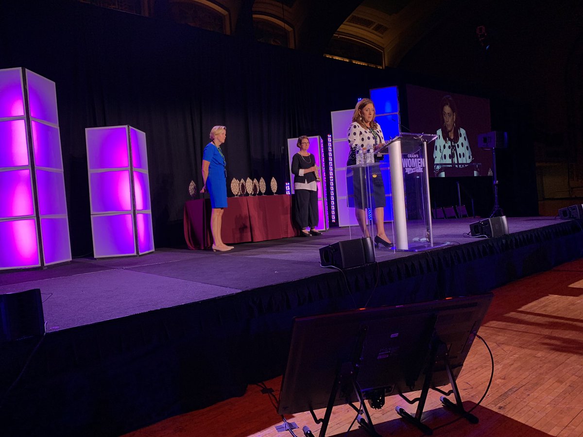 CleveFoundation's tweet photo. Proud to salute @LisaKristosik @VNAOhio as a member of the 2019 @CrainsCleveland #CrainsWoN class! Thank you for your leadership and service in our community. https://t.co/Ls3A5scJHp