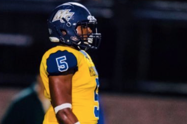 DraftDiamonds's tweet photo. 2020 NFL Draft Prospect Interview: Enrique McFarlane, LB, Merrimack College https://t.co/YBwhsFEoq1 #NFL #NFLDraftNews https://t.co/RFuIjKDBTA