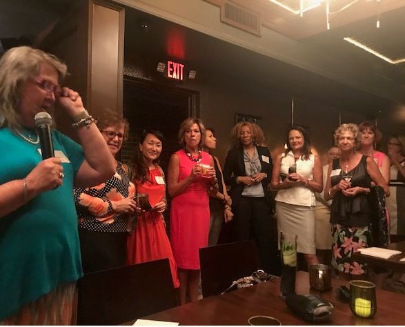 CREW_Clt's tweet photo. Last night, we had a great turnout for our President's Reception @ Dot Dot Dot.  Lots of networking, prizes and of course tasty beverages.  Thanks everyone for coming out! #CREW #CREWClt #CRE https://t.co/kxJeCMXrot