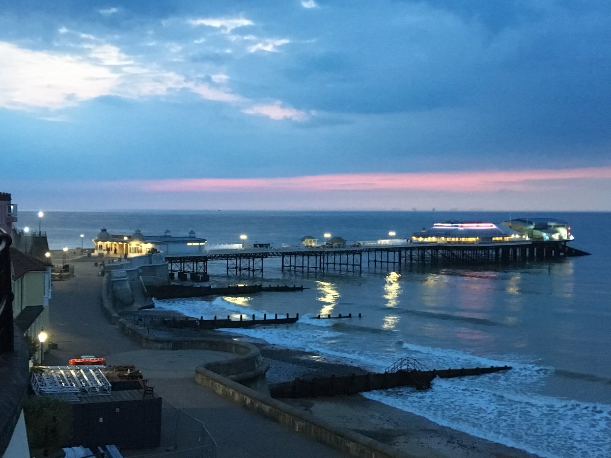 Beautiful sunset in #northnorfolk last night..simply stunning!