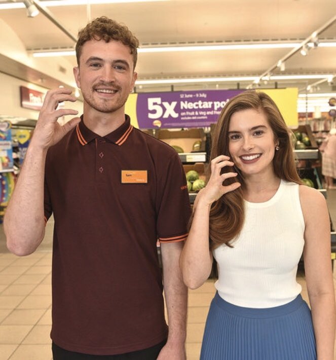 RachelShenton's tweet photo. En route to Bath... some super exciting and forward thinking stuff happening tomorrow! #AD #signlanguage https://t.co/ri4WX290Pc