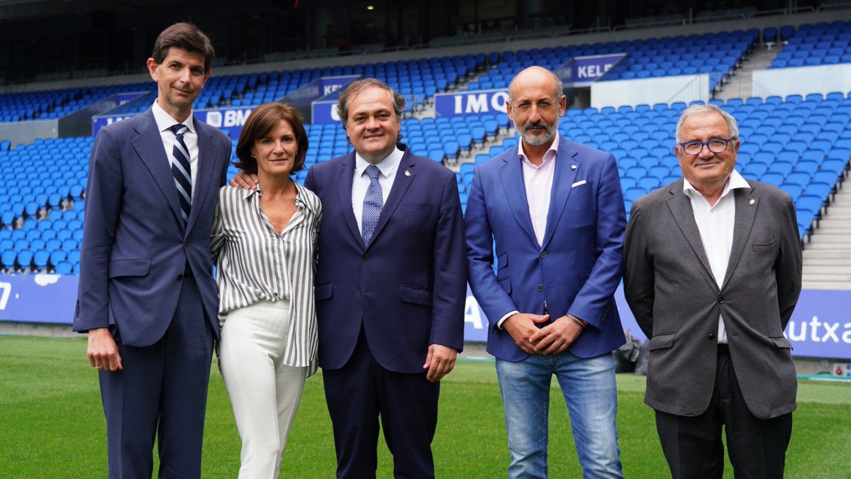 Alaves's tweet photo. 🤝 @AthleticClub, @RealSociedad, @SDEibar, @CAOsasuna y Alavés acuerdan fijar a 25€ las entradas para las aficiones visitantes 🎟

🗞 https://t.co/eYaOE0I7eq https://t.co/cuT1CCfSFt