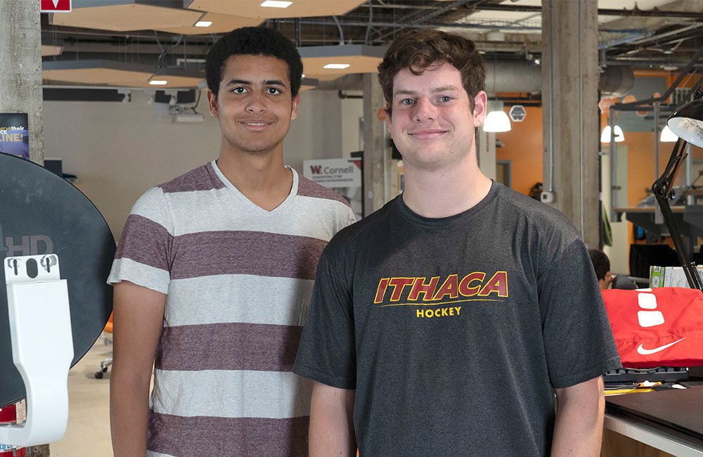 revIthaca's tweet photo. #HardwareAccelerator19 team, Internet Innovations, is creating a 4G internet booster to improve internet signals for rural residents. Read the full interview here: https://t.co/hhpsruXtDZ https://t.co/As6aWqkP5n