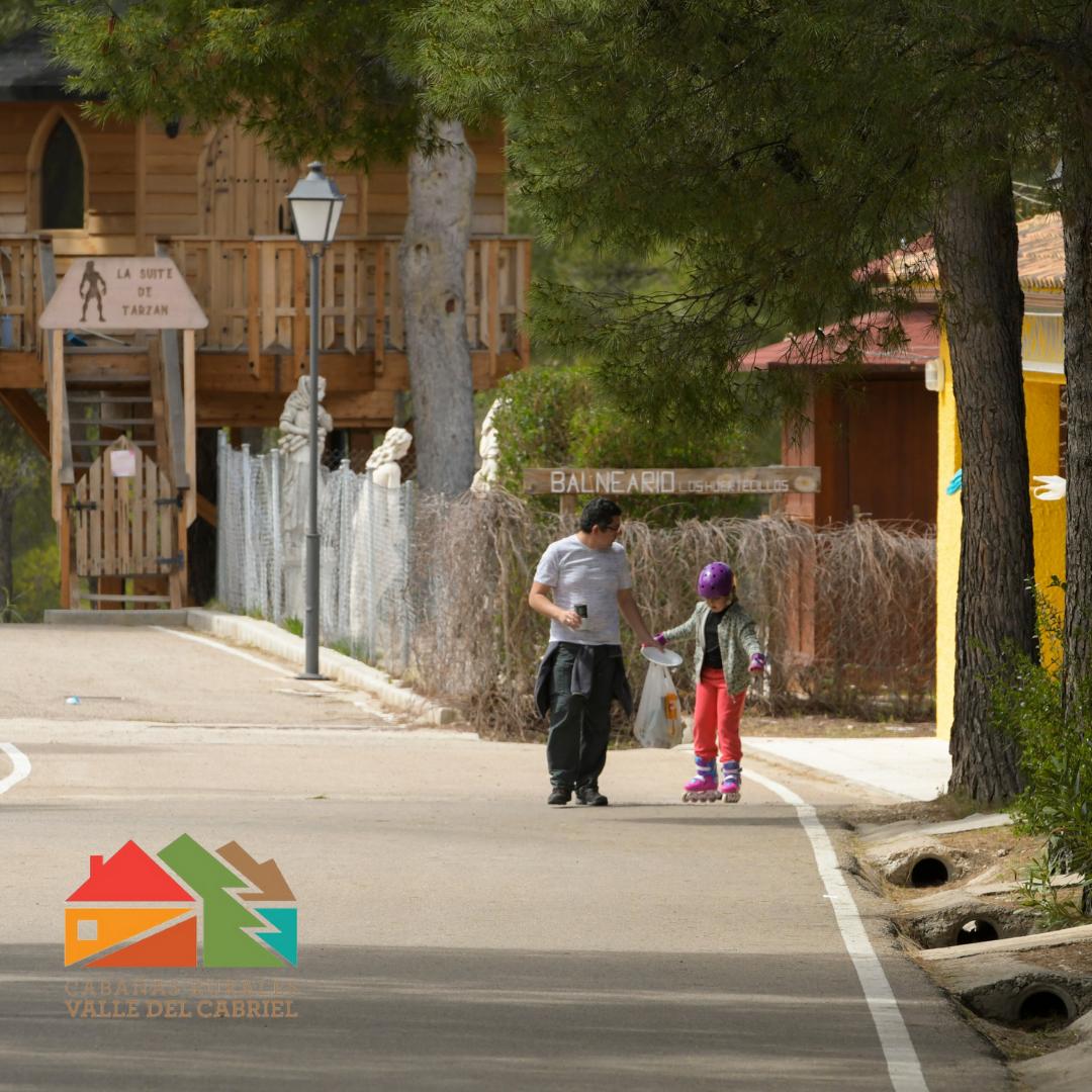 El lugar perfecto para descansar y disfrutar en familia toca a su puerta... o a su teléfono si quiere.

Si nos llama podemos informarle de todo lo que necesite saber.

☎967470036
