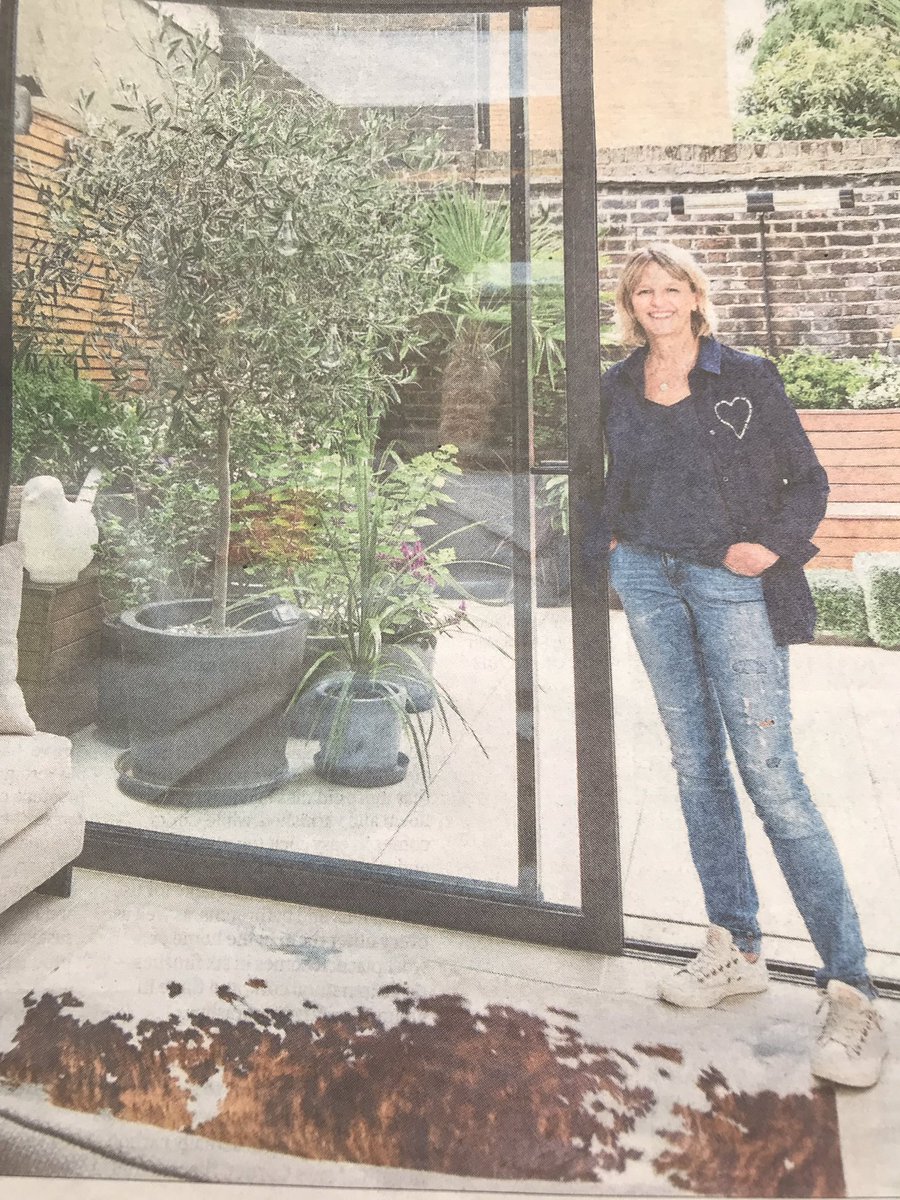SwannTanna's tweet photo. Lovely write up &amp; pics in @EveningStandard tonight of your inspired &amp; inspiring abode! @Suzie_Troika @Troikachat https://t.co/gt523aV8mk
