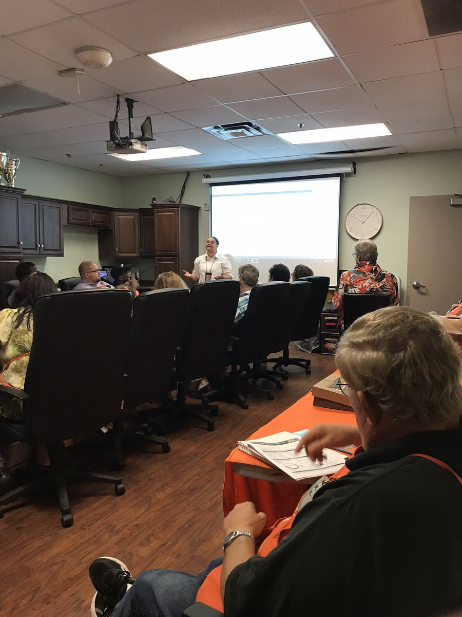 DanMallonhd's tweet photo. Great kitchen process selling class with metropolitan renovations and the D248 specialty team. We deliver on your dream kitchen in the Coastal Carolinas!@USIGJimmyB @gloria_terri @JimSimmonsHD #oneteam https://t.co/kdTv6bQYtU
