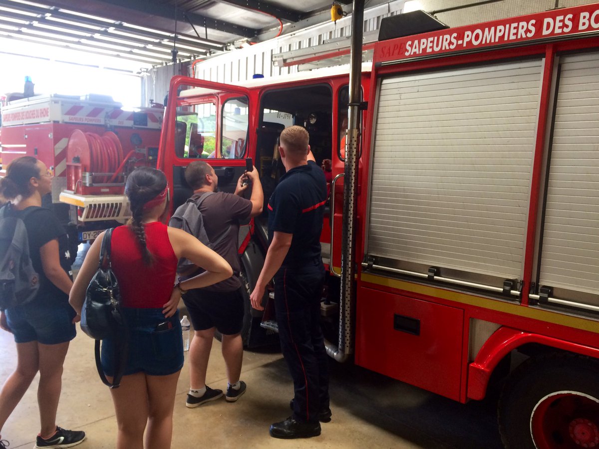 pompiersMimet's tweet photo. 🚒Visite du centre aéré de Cadolive aujourd'hui au CIS Mimet.

👫👬👭Le regard admiratif de ces enfants est merveilleux à voir. 

@Pompiers_13 @udsp13 https://t.co/1VRFe2b4bx