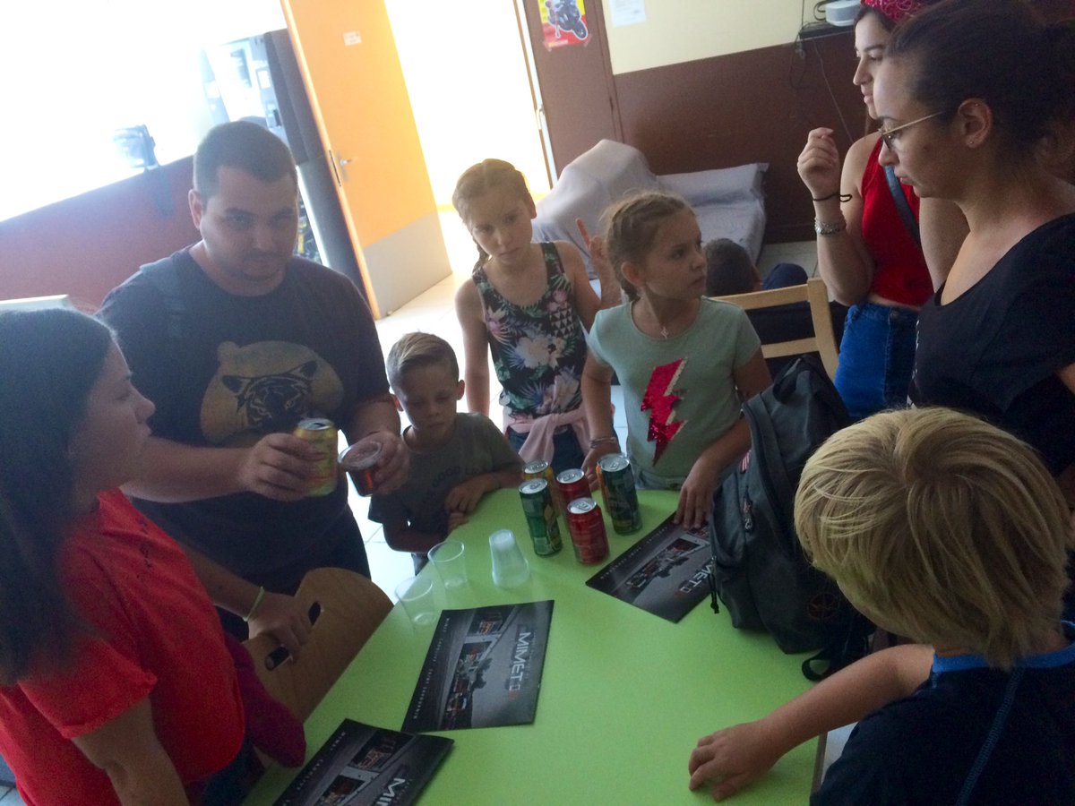 pompiersMimet's tweet photo. 🚒Visite du centre aéré de Cadolive aujourd'hui au CIS Mimet.

👫👬👭Le regard admiratif de ces enfants est merveilleux à voir. 

@Pompiers_13 @udsp13 https://t.co/1VRFe2b4bx