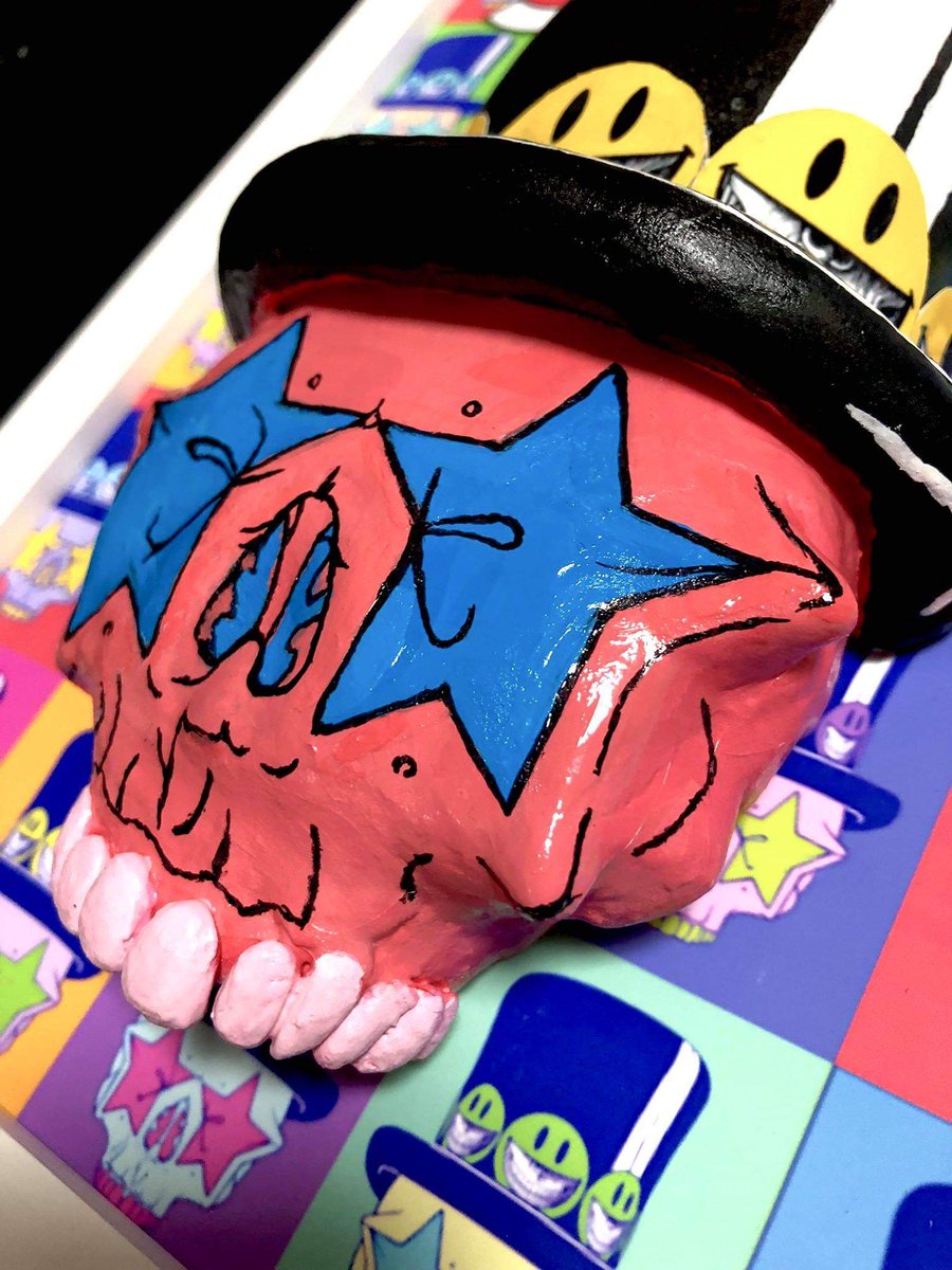 Work and artwork of our friend osama. <a href="/Slash/">Slash</a> <a href="/vidalito05/">Lucas Vidal</a> #livingthedream 🎩