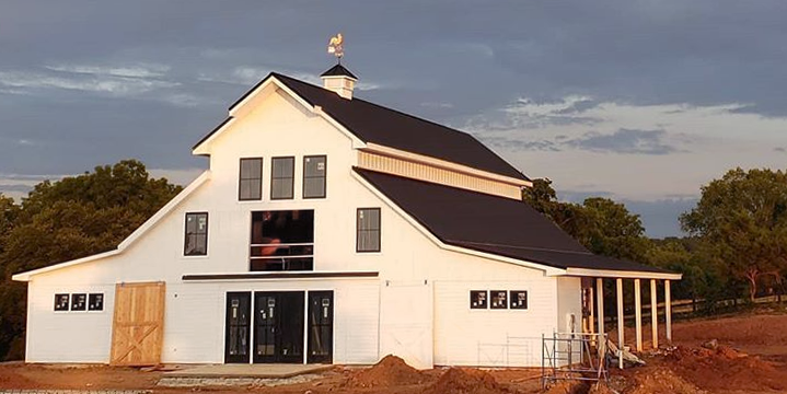 BarnProsWA's tweet photo. Isn't The Barn at Willow Brook project coming together nicely? #TheKnot #Wedding #BarnPros Follow along at: https://t.co/A4l2FimEpV https://t.co/RPd72Di9VU