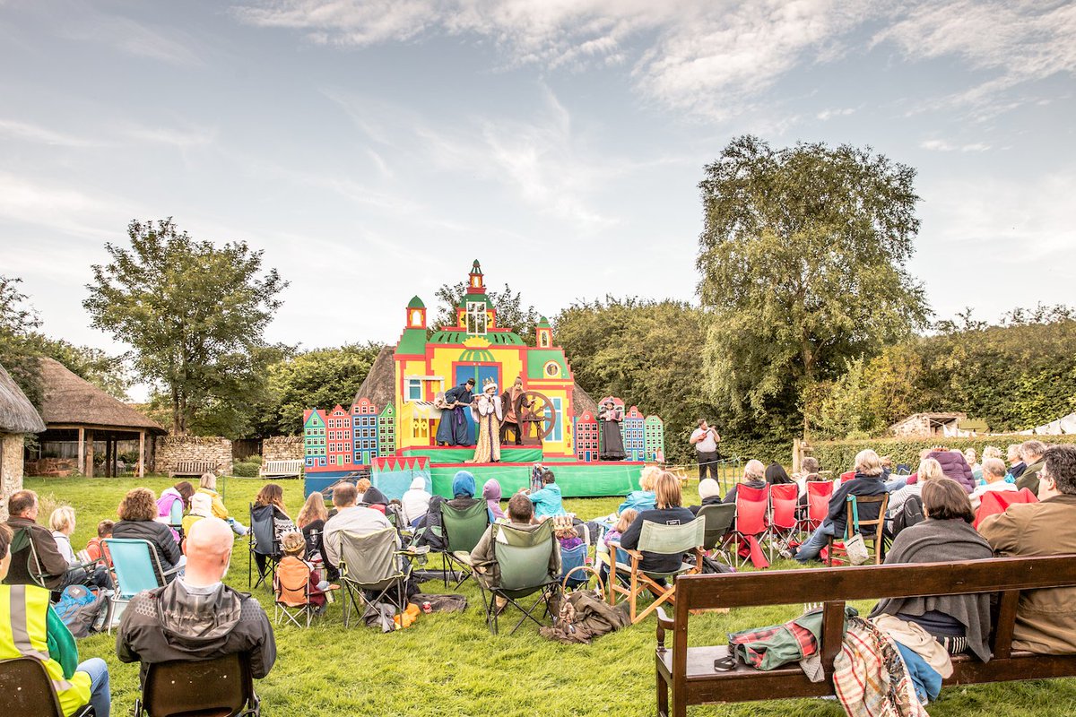 RyedaleFolk's tweet photo. This time tomorrow we'll be under starters orders for Frankenstein! Outdoor theatre at its best. Bring a picnic &amp; settle down for an evening of fun for all. Tickets via the web link in bio. Start your summer holidays as you mean to go on. @ryedalemumbler @VisitHelmsley @BBCYork https://t.co/Qv68rAImOa