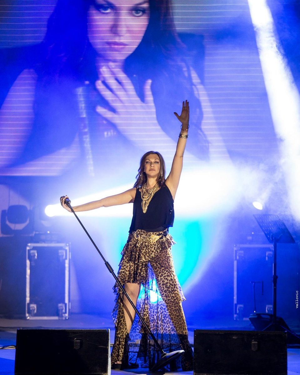 Live_control_gr's tweet image. Καίτη Γαρμπή
livecontrol.gr

@viktoria_vellopoulou
@bozikis_xristos
#Livecontrol #Professional #sound &amp;amp; #stage #lighting |
#rental #sound #system 
#lighting #visual #equipment
#athens #audio #kaitigarbi