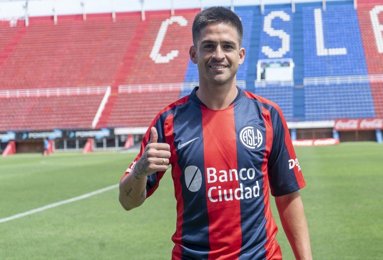 Damián Pérez, en su presentación con el San Lorenzo (Foto: CASLA).