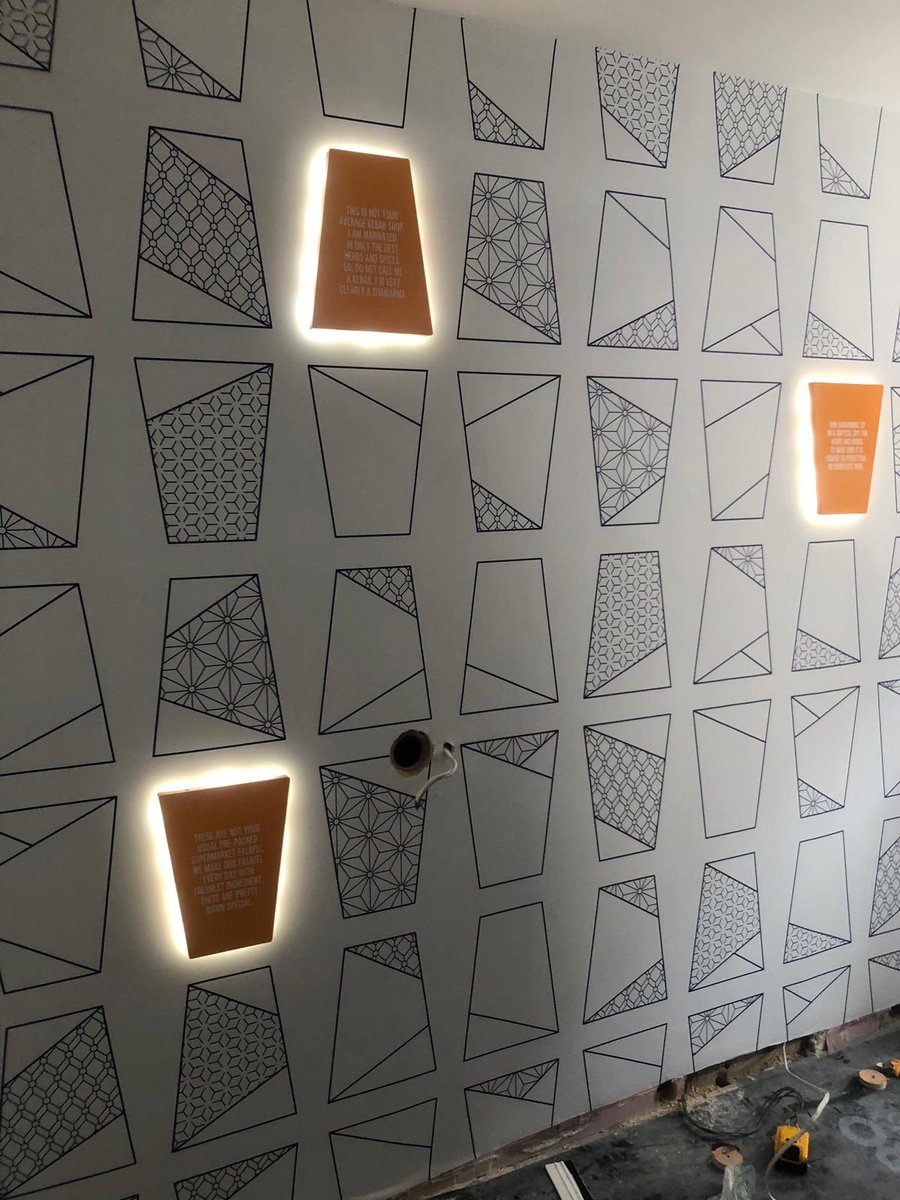 SalesPss's tweet photo. Bespoke digitally printed wallpaper (no joints), complimented by halo lit feature panels for a new Soho eatery. Another great example by team PSS 👌🏼 https://t.co/ZCG1uZL0M0