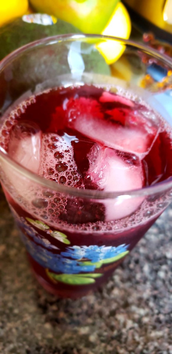 OrchidNYC's tweet photo. Lunch when it feels like 106F.

A pretty large guava and coconut. 
The drink is a mix of hibiscus, orange peel, licorice root, lemongrass, rose hips, and cinnamon iced tea. 
#Toohottoeat https://t.co/wk6Cyim5Fv