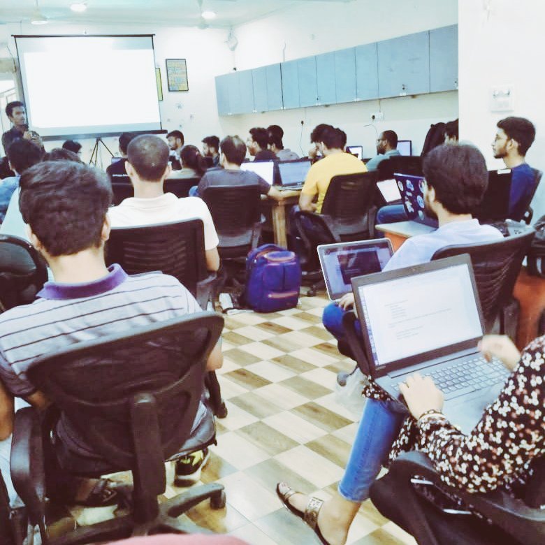 _voiceano_'s tweet photo. Kudos👏to @_alkesh_ for leading the session on 'Building conversational AI💬 using open source tools.' 🔧

Owing to the terrific response from the community, we have decided to host more such workshops 👩‍💻 in the future. 🔮

#AoGDevs and #AlexaDevs keep an eye out! 😉

#VoiceFirst https://t.co/JkbLShv7l7