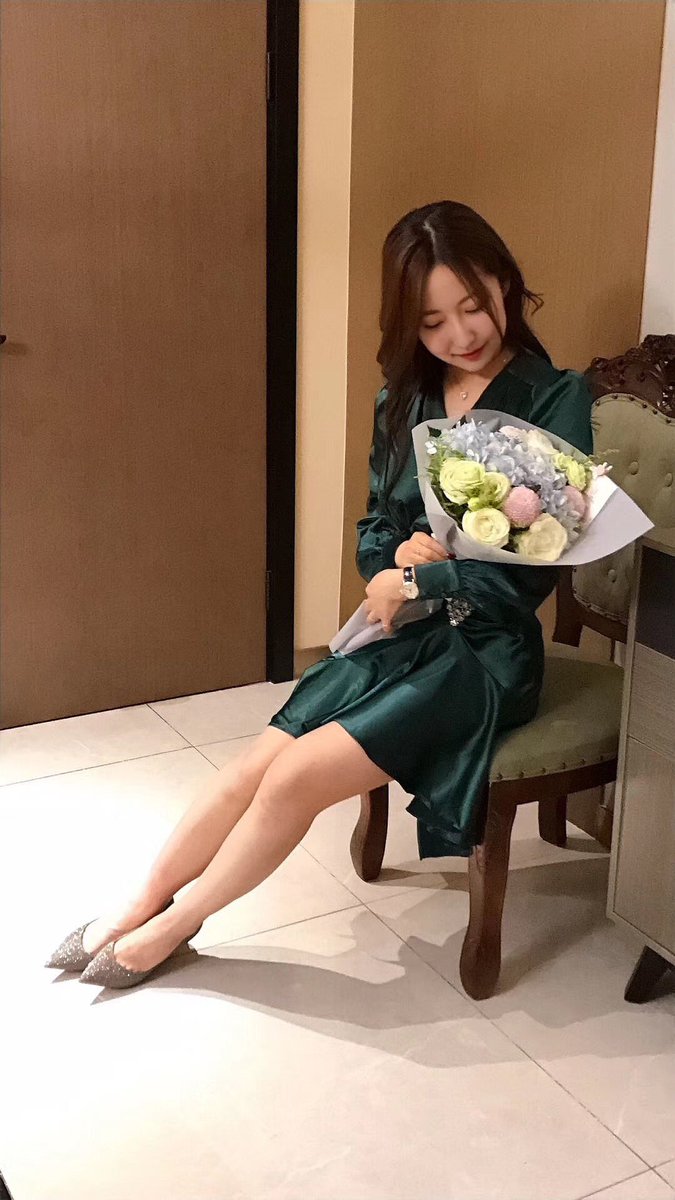 ddm_1996's tweet photo. 最近的日子过得太逍遥了，在家的日子就是最好的！#ddm_1996 #嘟嘟妹1996 #Dominatrix #Domination #Dominant #Submissive #LesbianSubmissive #女王樣 #女奴隸 #奴隸 https://t.co/9wfQta3Chn