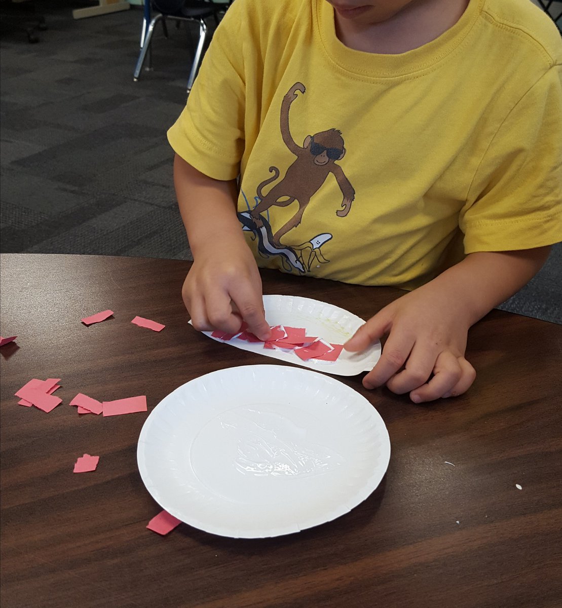 vcann_OT's tweet photo. Summer fun in ESY. Watermelon craft, watemelon cutting, and watermelon eating! The juice is fun to play in too! #functionthroughplay @Klfhowell89 @mstorigiannini @mthollyschools @jarce1023 https://t.co/gTJ0453Q0e