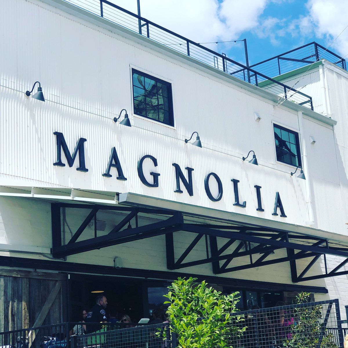 LifeStylKitBath's tweet photo. Doing all the things and gathering all the inspiration, while in Waco ❤️ https://t.co/8BzUj8JKyy