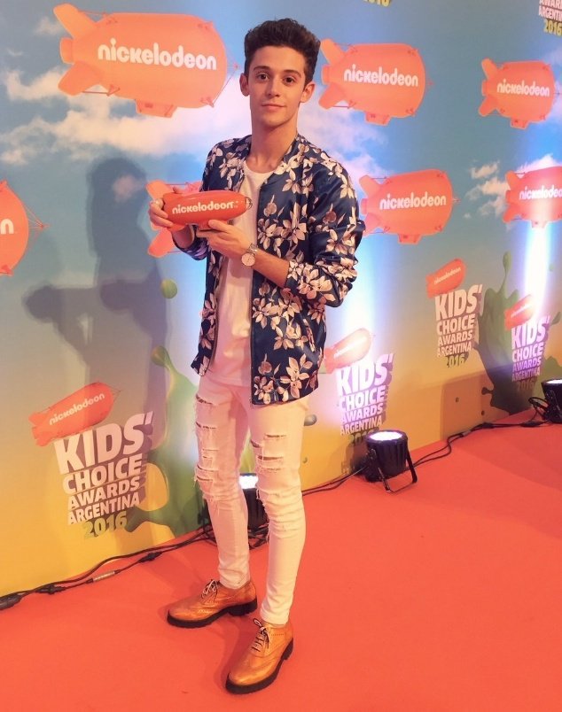 ntt_wtkoo's tweet photo. Ahora sí, a darle con todo y @_ruggero más te vale que tú también nos ayudes!. Vamos por otro 🙏💓

#KCAmexico2019 #RuggeroPasquarelliTrendy https://t.co/VlVGSbiiTF