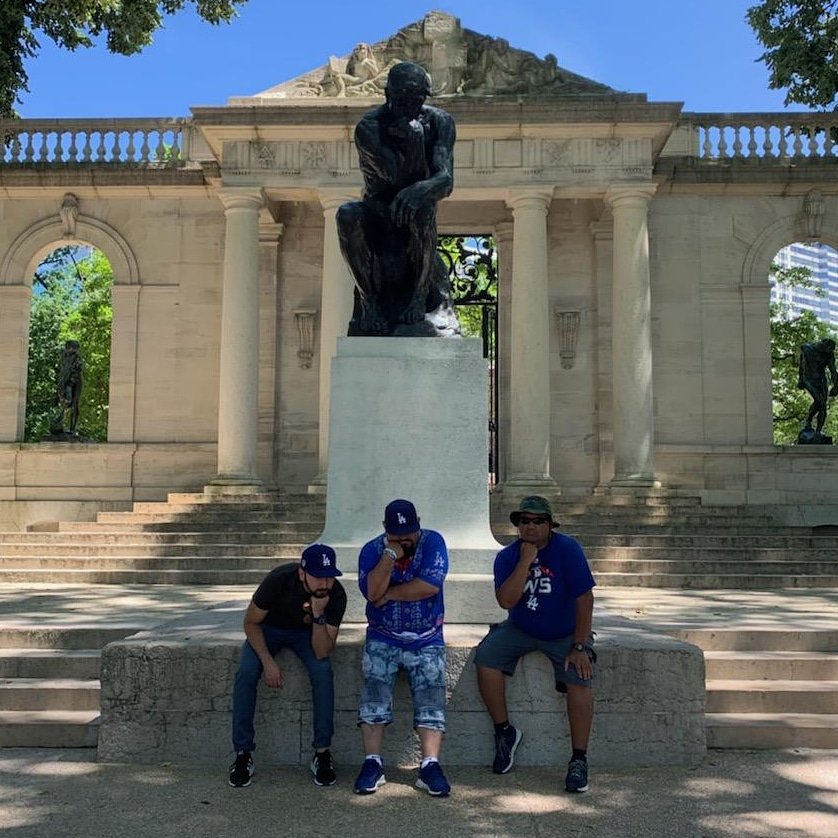 mariachiloco1_'s tweet photo. Ajuaa! We Thinking Lol 🤔😂🔔🏟💀🙏🏻🙌🏼👋🏻☝🏼💙⚾️🔥💯 #Thinking #iLovePhilly #Philadelphia #Dodgers #Pantone294 #P294 #Mariachiloco #MariachilocoTravels #DodgerFansTravelWell #NotMyRichie #LoveToTravel #Tourist https://t.co/kW73ZjRY6w