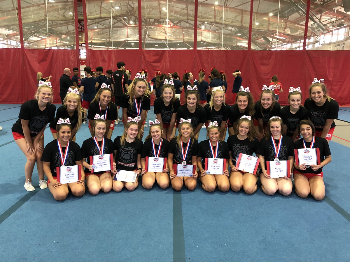 GrantCheer's tweet photo. That’s a wrap for Carthage Camp!!   👏🏽👏🏽 Varsity is walking away with tons of skills, a stronger bond, and some great memories!  🎀 Thank you to all of the NCA instructors @NCAupdates who helped us achieve our goals! ❤️  

#WeAreGrantVarsity 
#UnityDiligenceHonor https://t.co/HBX2dITUaB