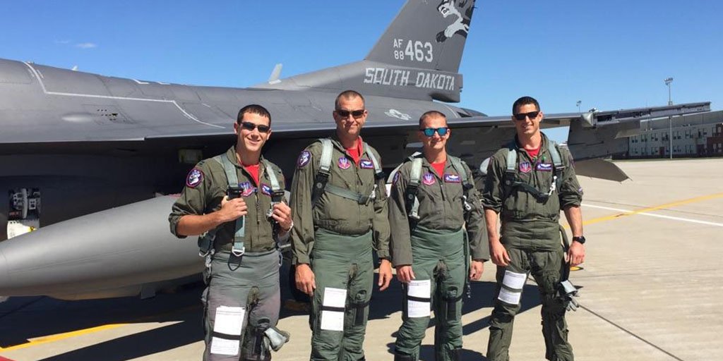 ANG_Recruiting's tweet photo. Shout out to the Airmen of the Mt. Rushmore state of #SouthDakota! We appreciate your service and commitment. #RollCallWednesday #GoANG #StrongerTogether https://t.co/wLwyo65dsJ