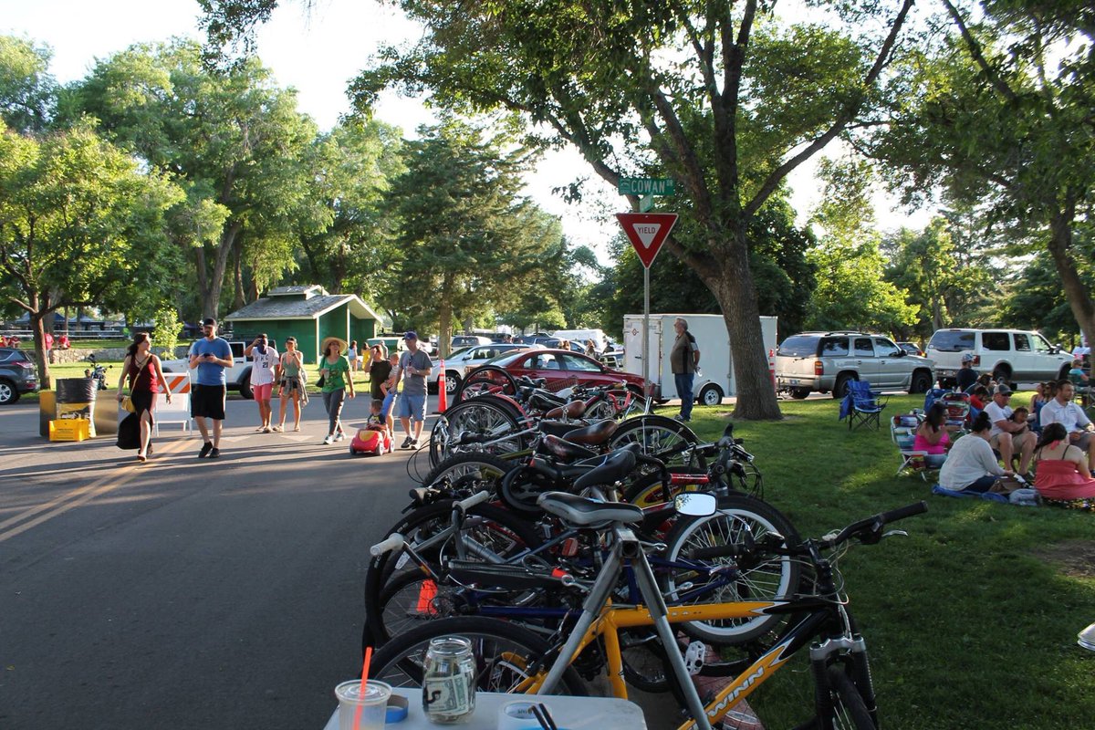 Food Truck Friday (@renostreetfoodx) on Twitter photo Bike Valet help is needed. Are you a non-profit group or youth sports team looking to raise funds for your organization? Food Truck Friday wants to give your organization an opportunity to raise funds for your group. Contact us at: RenoStreetFood@gmail.com Bike Valet help is needed. Are you a non-profit group or youth sports team looking to raise funds for your organization? Food Truck Friday wants to give your organization an opportunity to raise funds for your group. Contact us at: RenoStreetFood@gmail.com