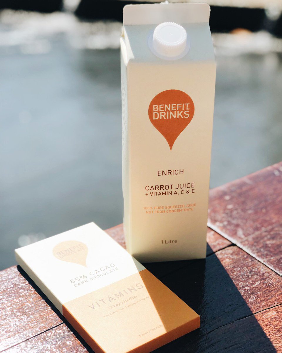 Every British person today "It's TOO HOT! 😓☀️" 
Every Brit tomorrow "where has the sunshine gone?! 😒" 

Although all this sunshine just means you have to eat that chocolate quicker so it doesn't melt!

#chocolate #choc #darkchoc #vitamins #enriched #foodie #vegan #summer