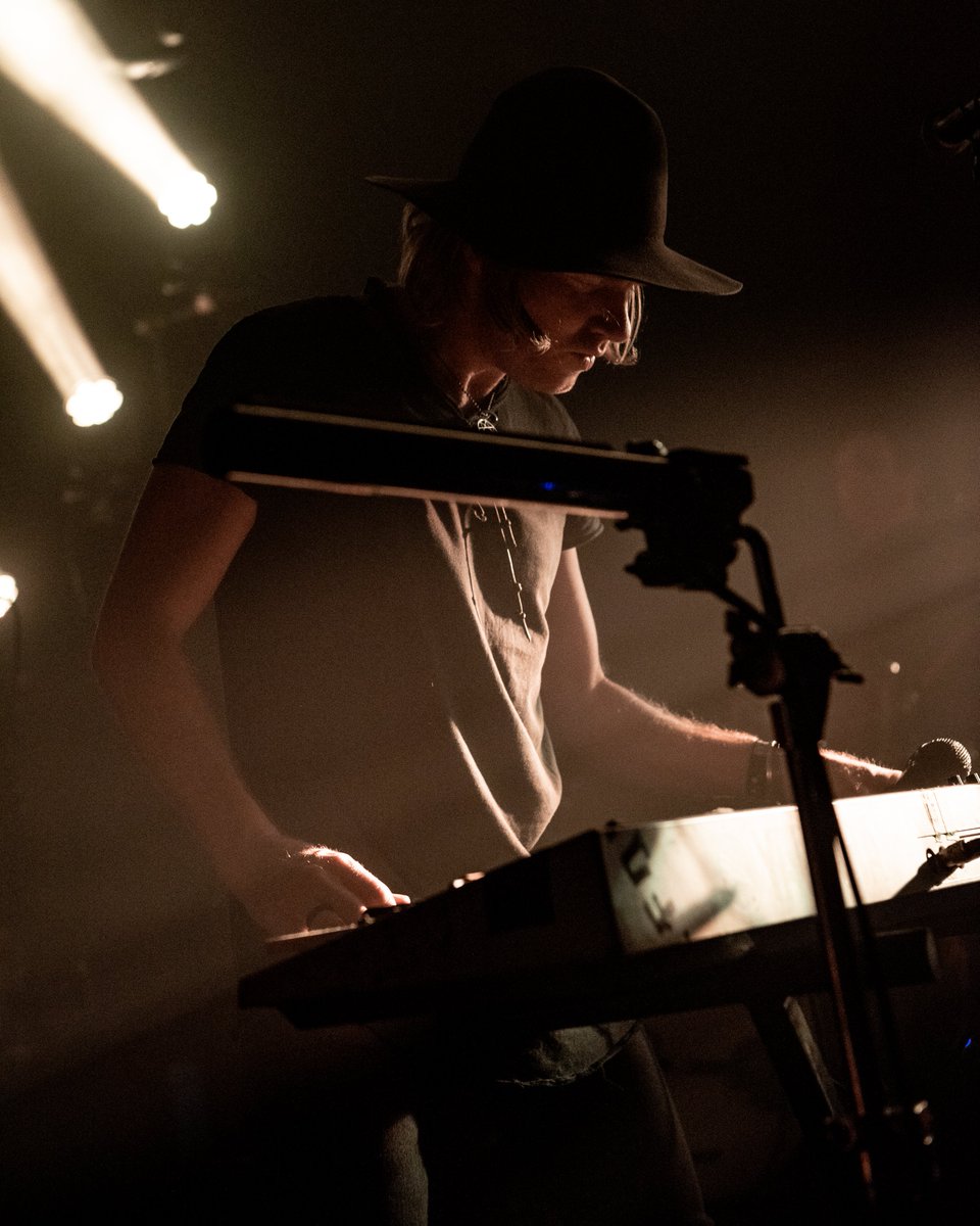 Thefaint Don T Care What Anyone Says About The Yamaha Cs2x I Ve Played It At Every Show For The Last Years If You Like Lo Fi Ravey Digital Punk Synths You