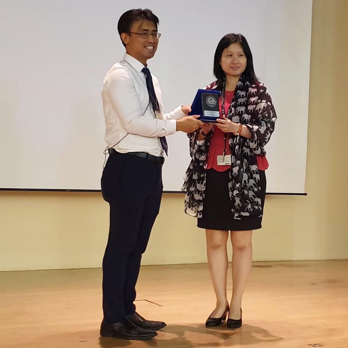 Icon SOC Radiation Oncologist, Dr Choo Bok Ai was invited to speak to <a href="/SingaporePolice/">Singapore Police Force</a> about healthy nutrition and cancer prevention education. We’re always proud to support businesses who are looking to educate staff on cancer symptoms and treatments. #cancereducation
