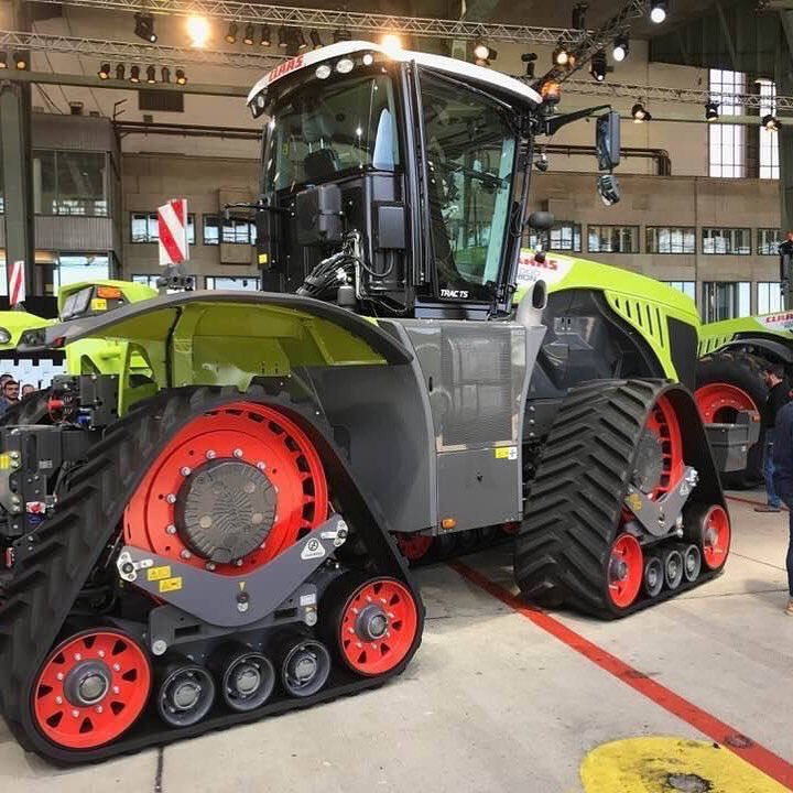 JJfarmequipment's tweet image. Claas is joining the Quad club! instagram.com/tractorholic?r…
