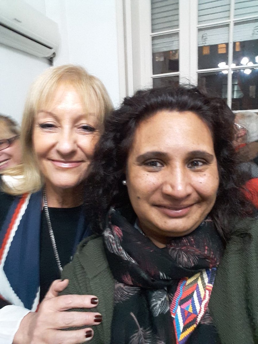 sebasti51491682's tweet photo. Las Grandes Mujeres de FEP junto a las compañeras Villas y Cosse ! VAMOS POR EL 4FA CON LA 1618!! #ElNuevoImpulso #MaestroCamacho #fep #Lista1618 #martinezpresidente #listazo #paraganarhayquevotar #4FA #DanielMartinezPresidente https://t.co/ZNJShp63rm