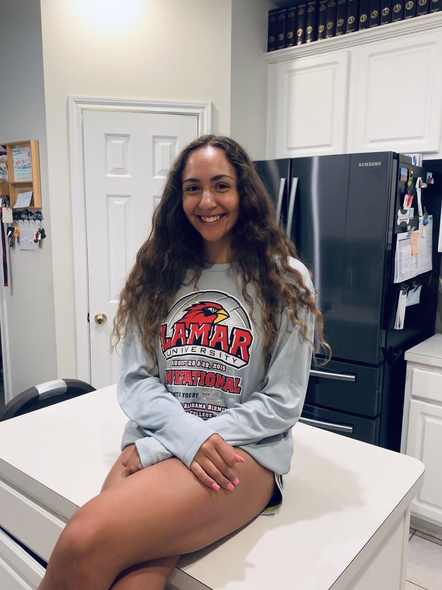 hayleighmoreno's tweet photo. Super blessed and excited to finally and officially announce that I will be transferring to Lamar University to continue playing collegiate volleyball! ❤️🏐 https://t.co/eiUoOm7SQi