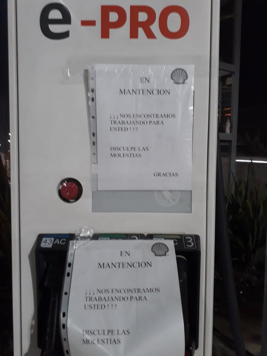 sergiopizarroc's tweet photo. @PromoShellChile @Shell @MinEnergia Impresentable, este cartel lleva un mes y nadie sabe cuándo repararan el cargador. ¿Interesa la electromovilidad a Shell??? https://t.co/vjIIqeawwT