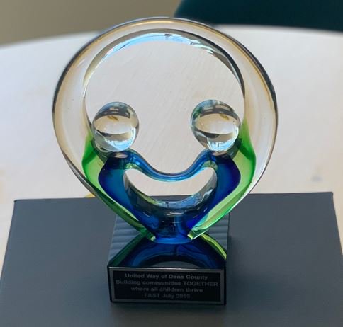 unitedwaydaneco's tweet photo. Thank you to @FASTcommunity for honoring United Way with an award earlier this week! FAST is a United Way partner agency and does phenomenal work with parents to ensure great outcomes for youth both inside and outside of the school building. #grateful #honored https://t.co/QQ6JWZ0Bwq