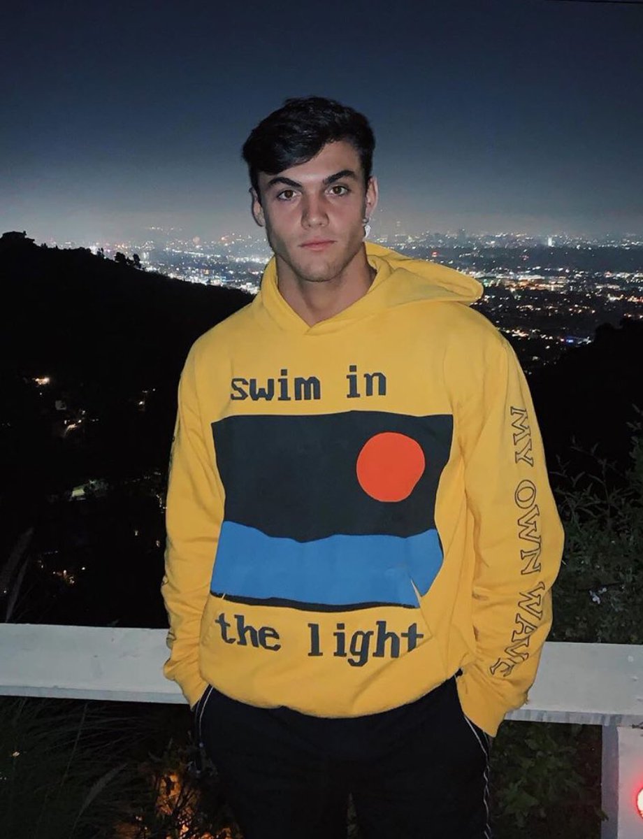 lowkey_grethma's tweet photo. @SOFTXCHAMBIEDOL GRAYS LANE = BEST LANE I AM NEVER SWERVING 🤪 https://t.co/nq3XOVuJIz