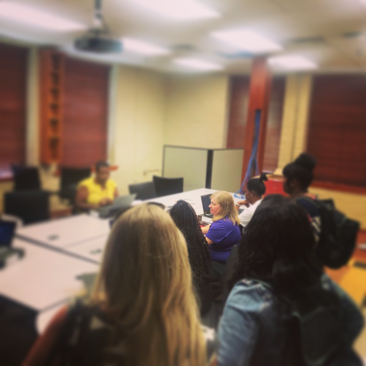 EmilyMartin225's tweet photo. Another day closer to students returning to school! Teacher laptop rollout is in full swing @IbervilleSchool! Thanks for keeping us trucking along, @BreauxC12! #ipsBExtraordinary https://t.co/Wwd7T8g2iD